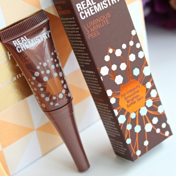 REAL CHEMISTRY Luminous 3-Minute Peel - Picture 2 of 9